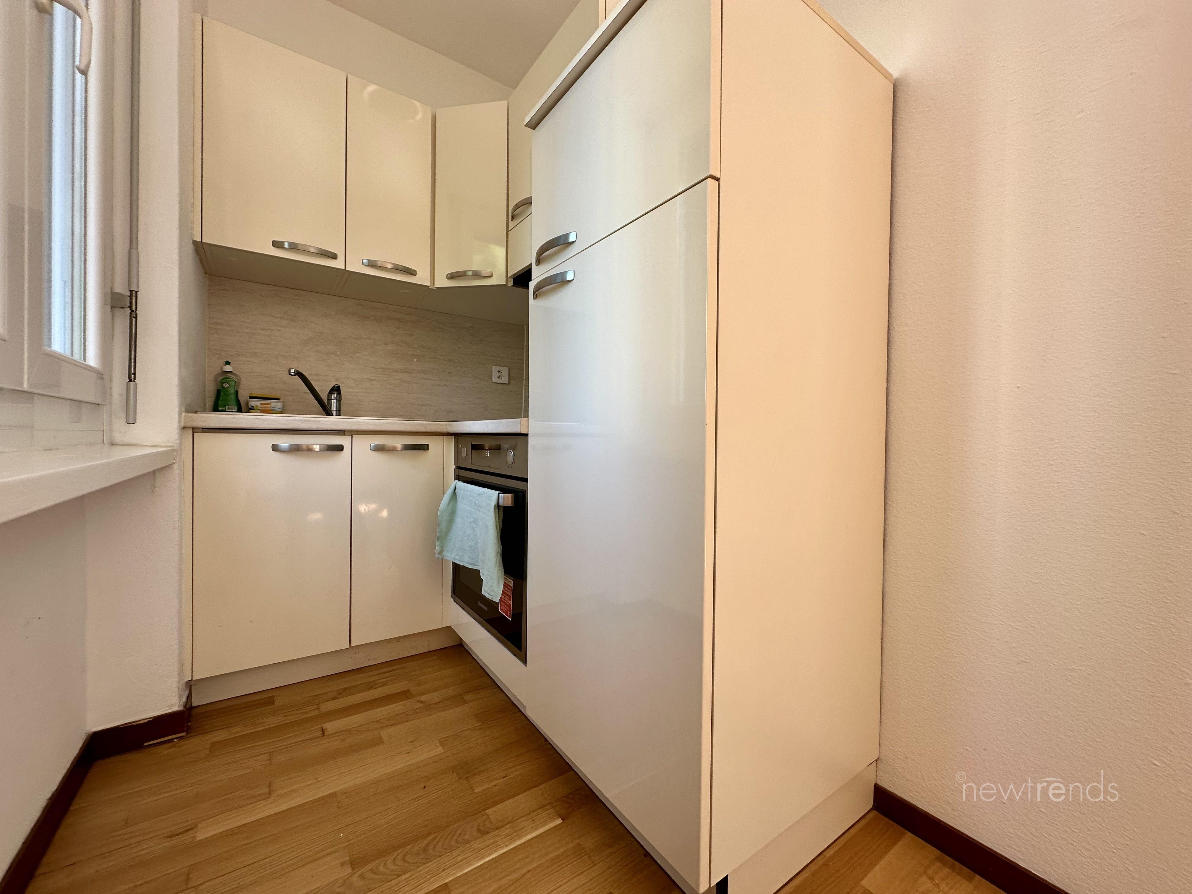 affittasi comodo 1.5 locali ristrutturato vicino ai principali servizi a viganello: foto cucina